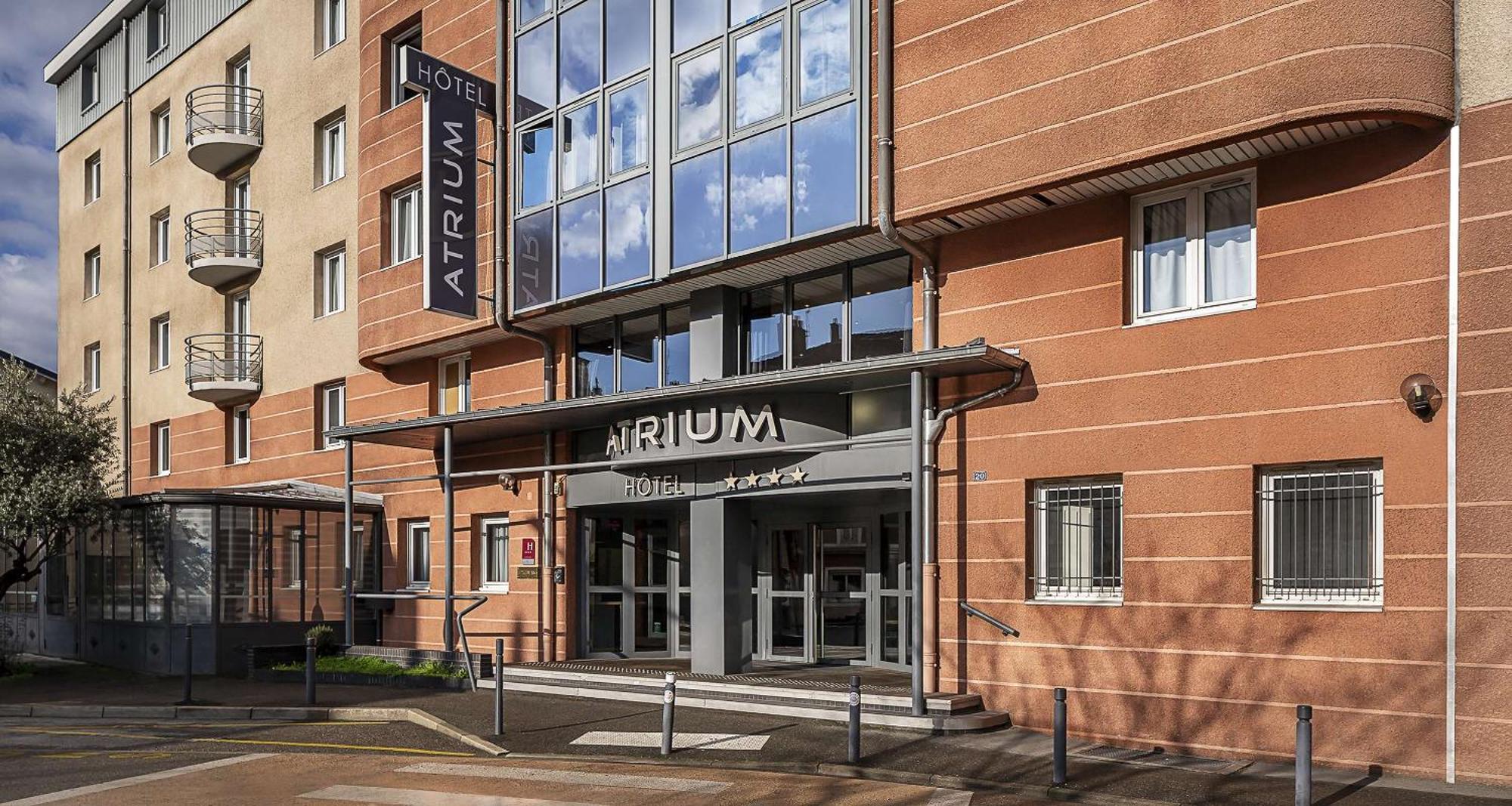 Western Atrium Valence 4*